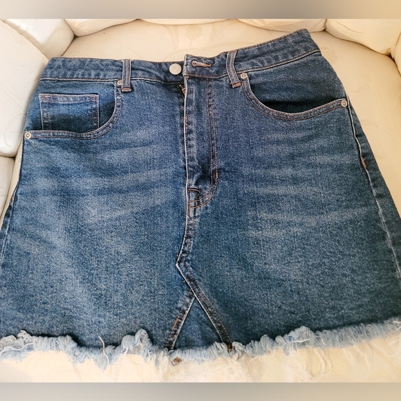 Harper Heritage Skirt - Picture 2 of 7